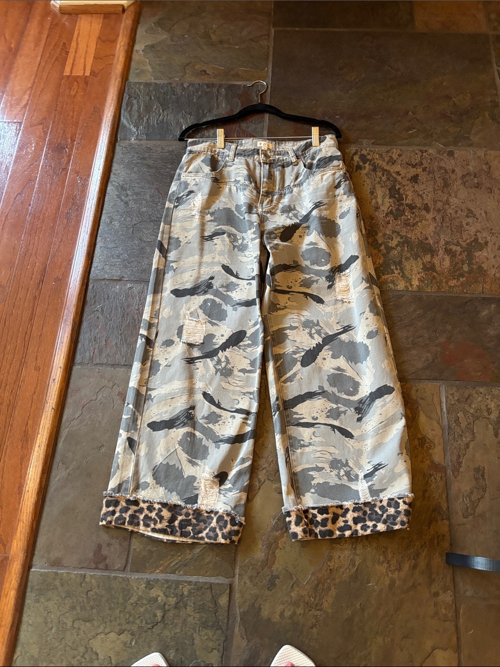 POL Neutral Brushstroke Camo Pants